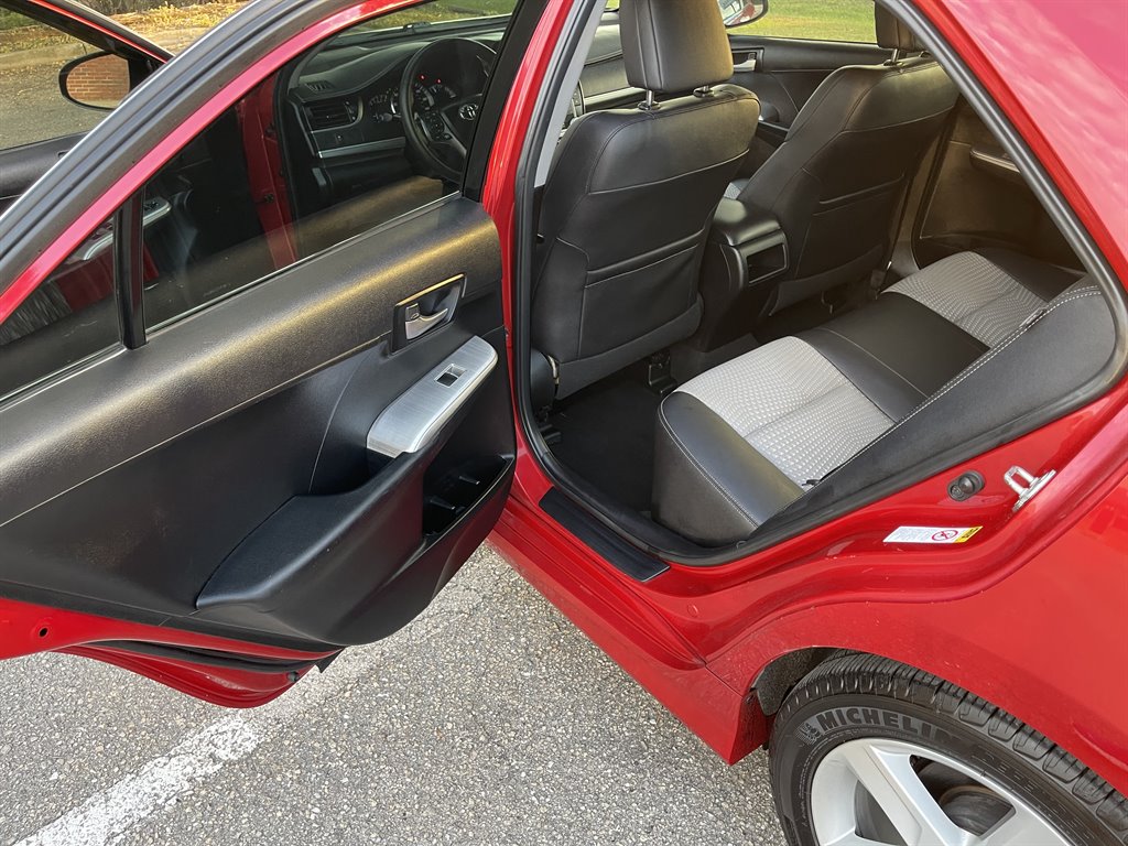 2013 TOYOTA Camry Sedan - $15,990