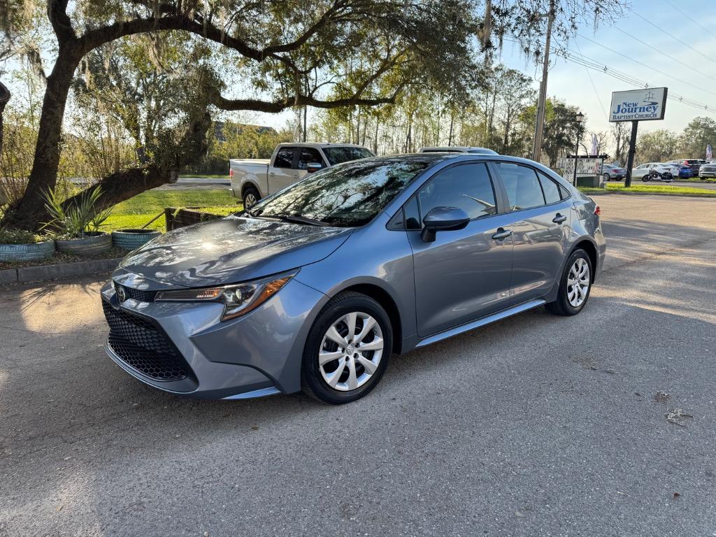 2022 Toyota Corolla LE photo