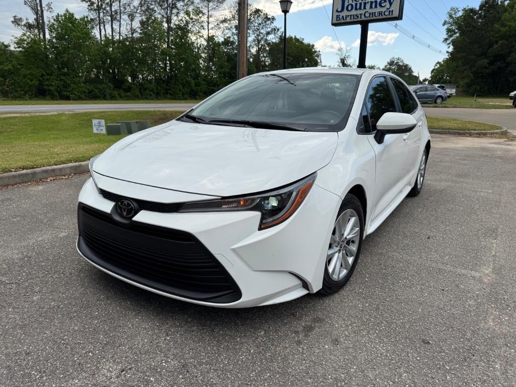 2023 Toyota Corolla LE photo