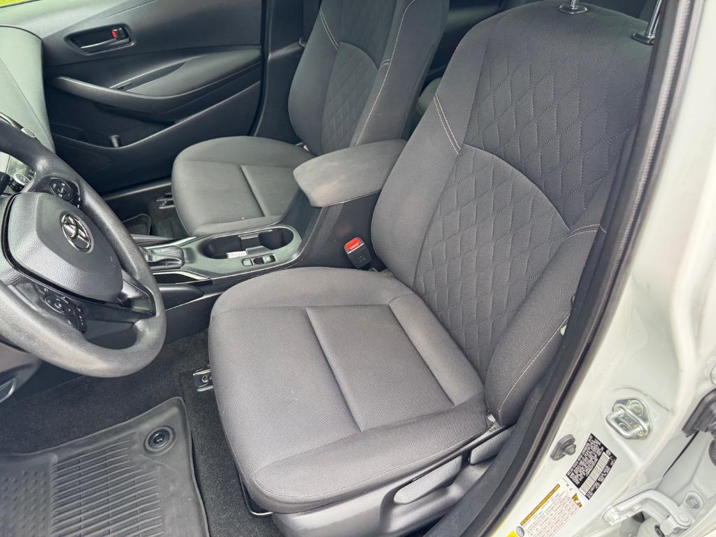 2023 Toyota Corolla LE photo