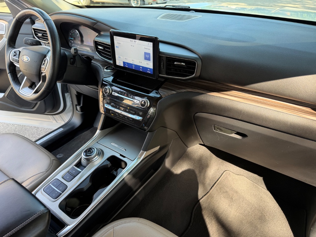 2021 Ford Explorer - $19,900