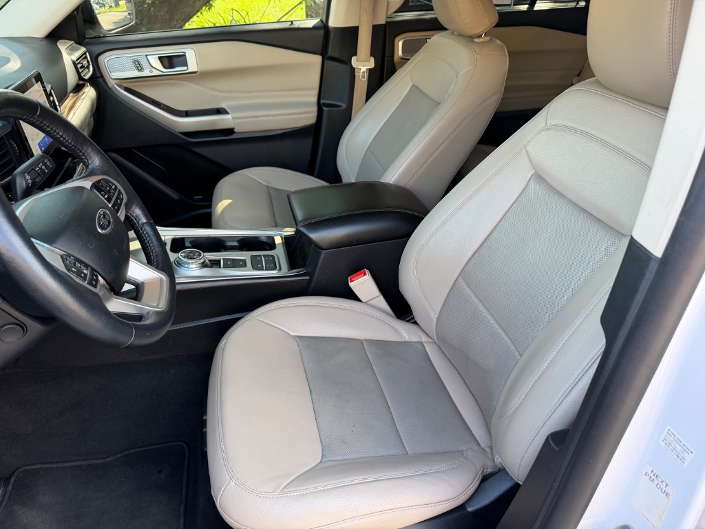 2021 Ford Explorer - $19,900