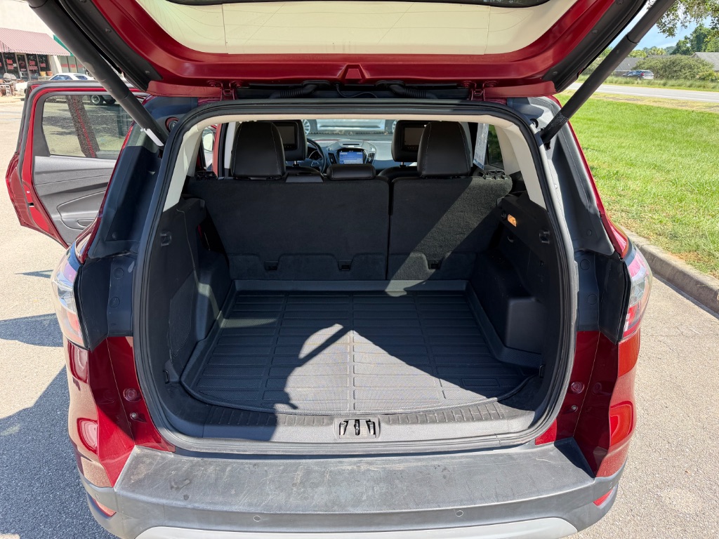 2017 Ford Escape - $9,900