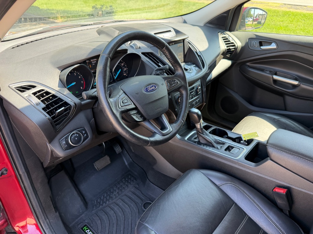 2017 Ford Escape - $9,900