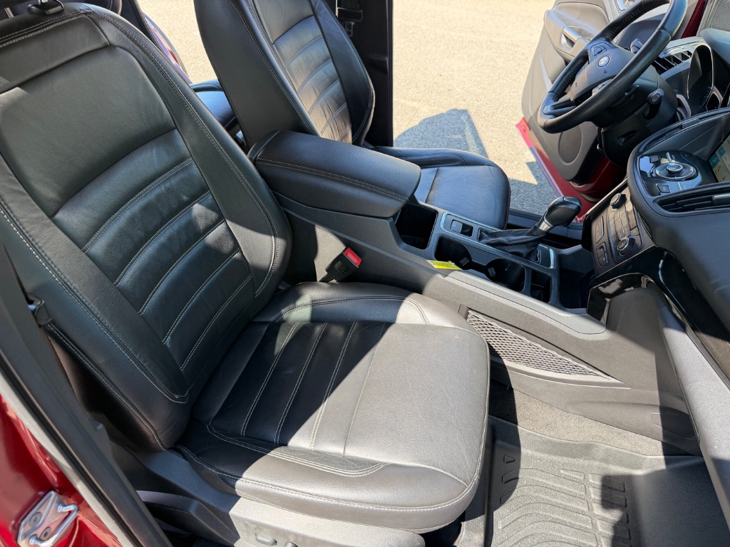 2017 Ford Escape - $9,900