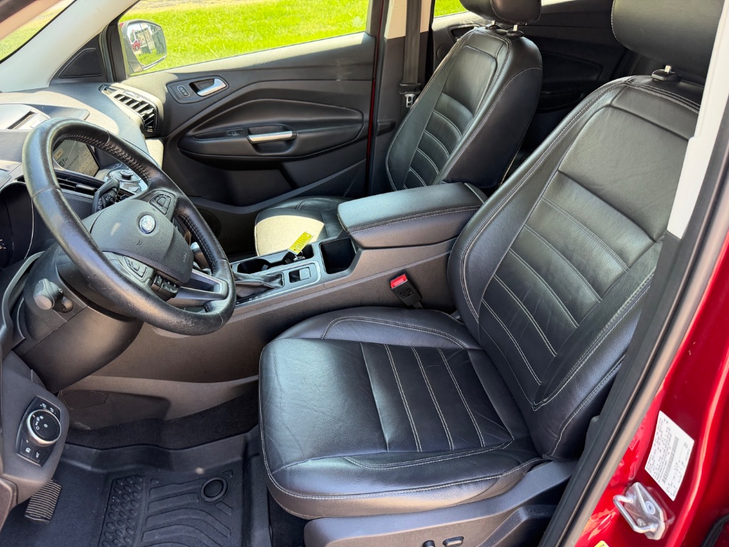 2017 Ford Escape - $9,900