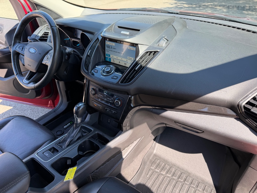 2017 Ford Escape - $9,900