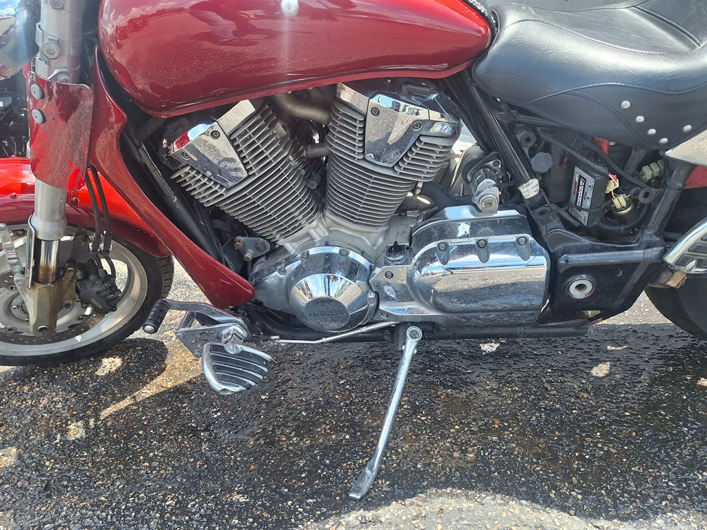 2002 Honda VTX1800c - $2,995