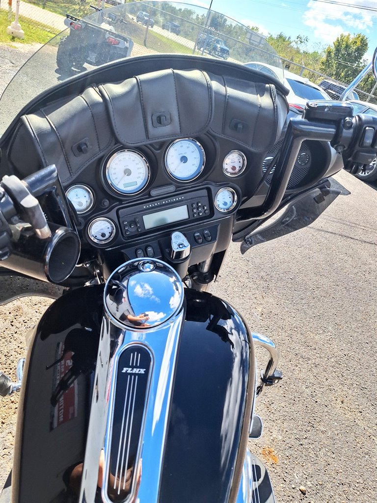 2011 Harley-Davidson FLHX Street Glide - $7,499