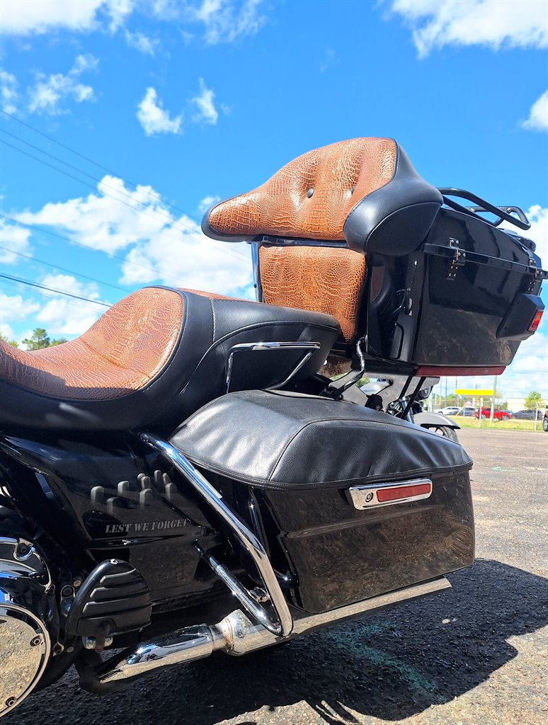2011 Harley-Davidson FLHX Street Glide - $7,499