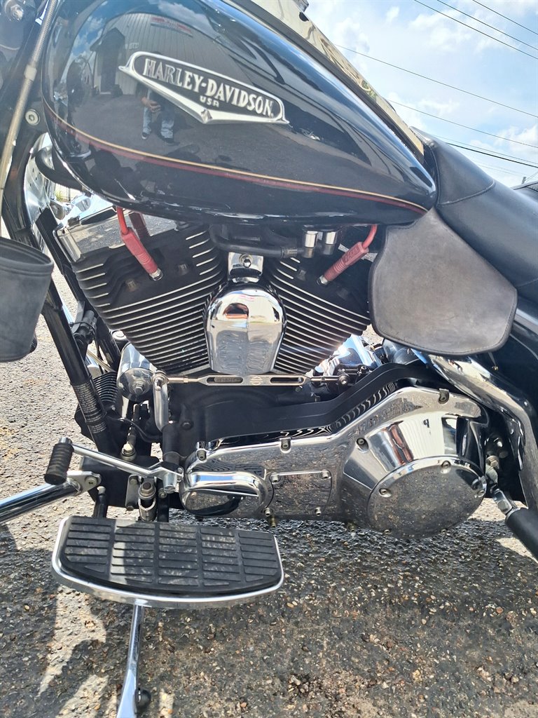 2001 Harley-Davidson FXDWG Dyna Wide Glide - $4,444