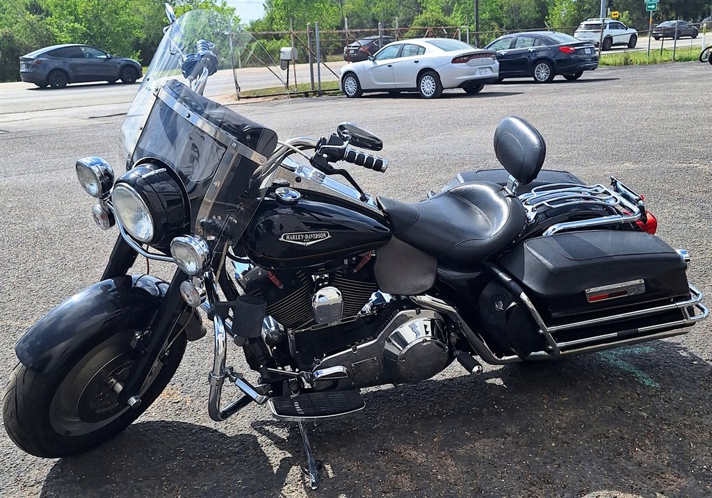 2001 Harley-Davidson FXDWG Dyna Wide Glide - $4,444