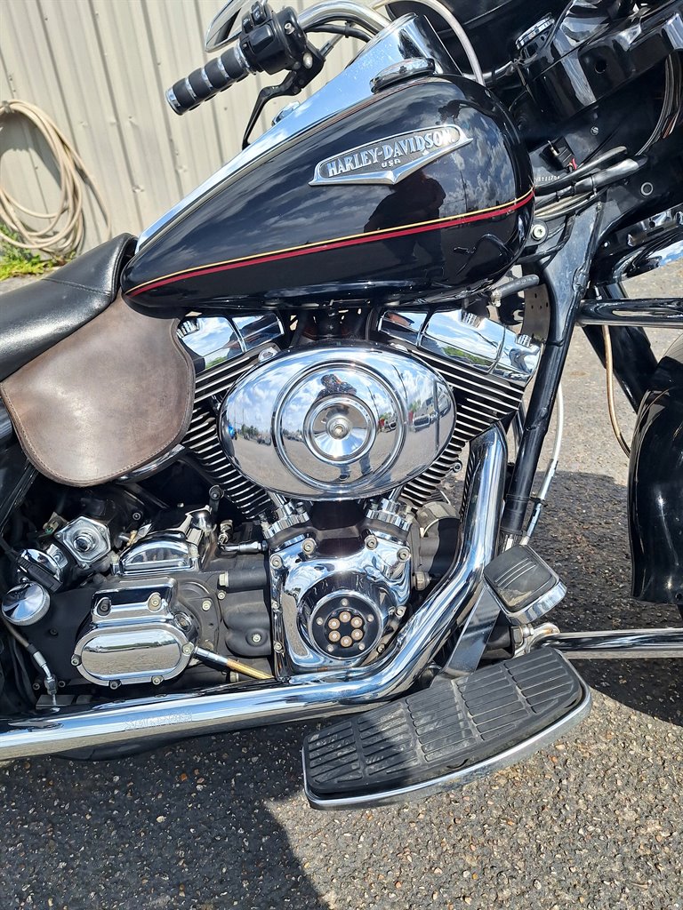 2001 Harley-Davidson FXDWG Dyna Wide Glide - $4,444