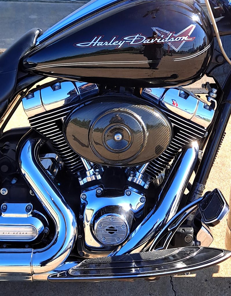 2013 Harley-Davidson FLHR Road King  photo