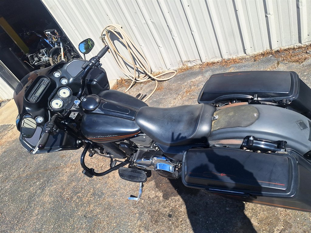 2011 Harley-davidson Road Glide Custom - $8,999