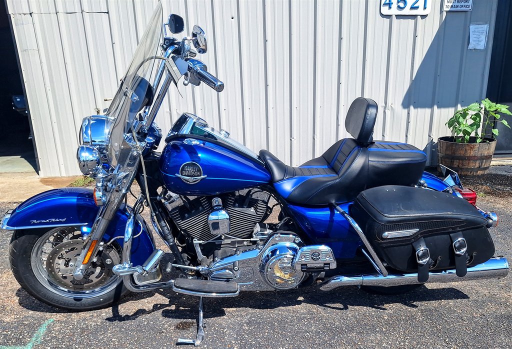 2009 Harley-davidson Road King Classic - $10,995