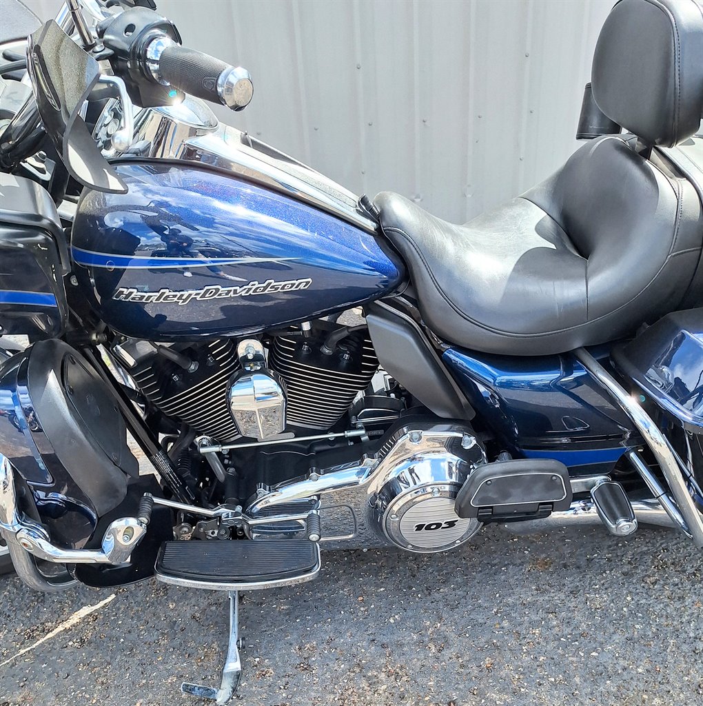 2013 Harley-davidson Road Glide Ultra - $8,299