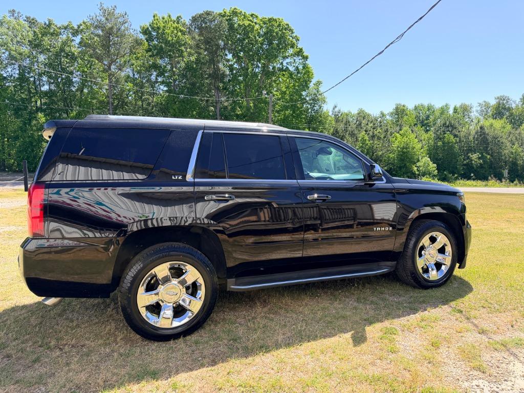 2015 Chevrolet Tahoe - $17,599
