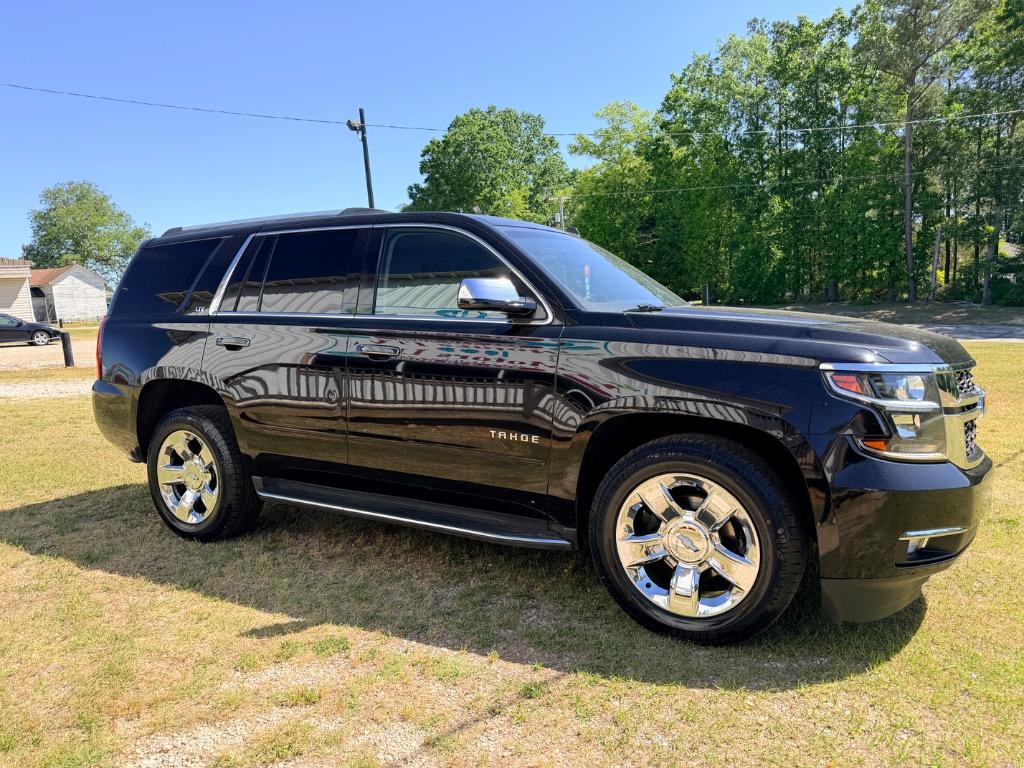 2015 Chevrolet Tahoe - $17,599