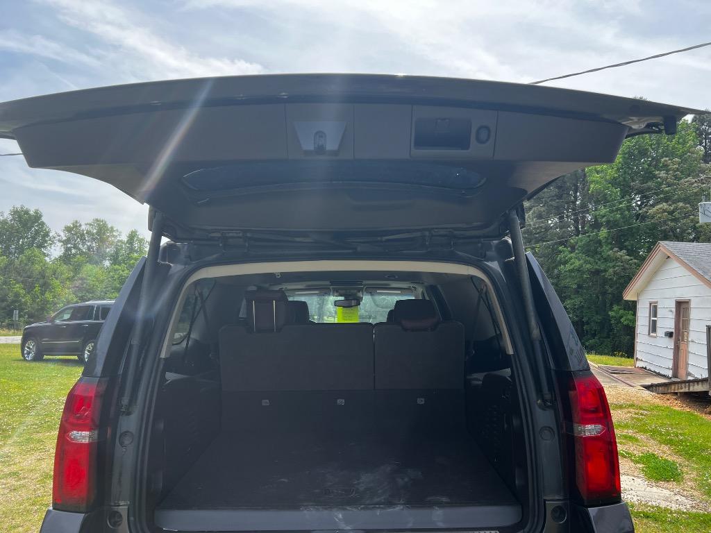2016 Chevrolet Suburban 1500 LTZ photo