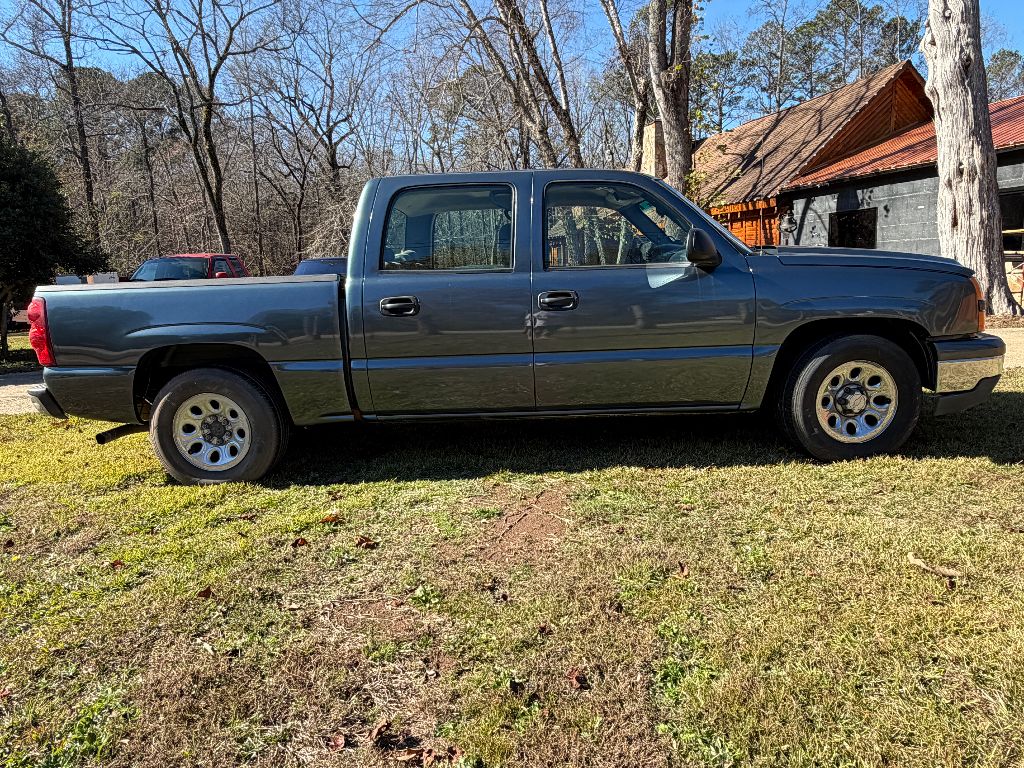 2007 Chevrolet Silverado - $11,500