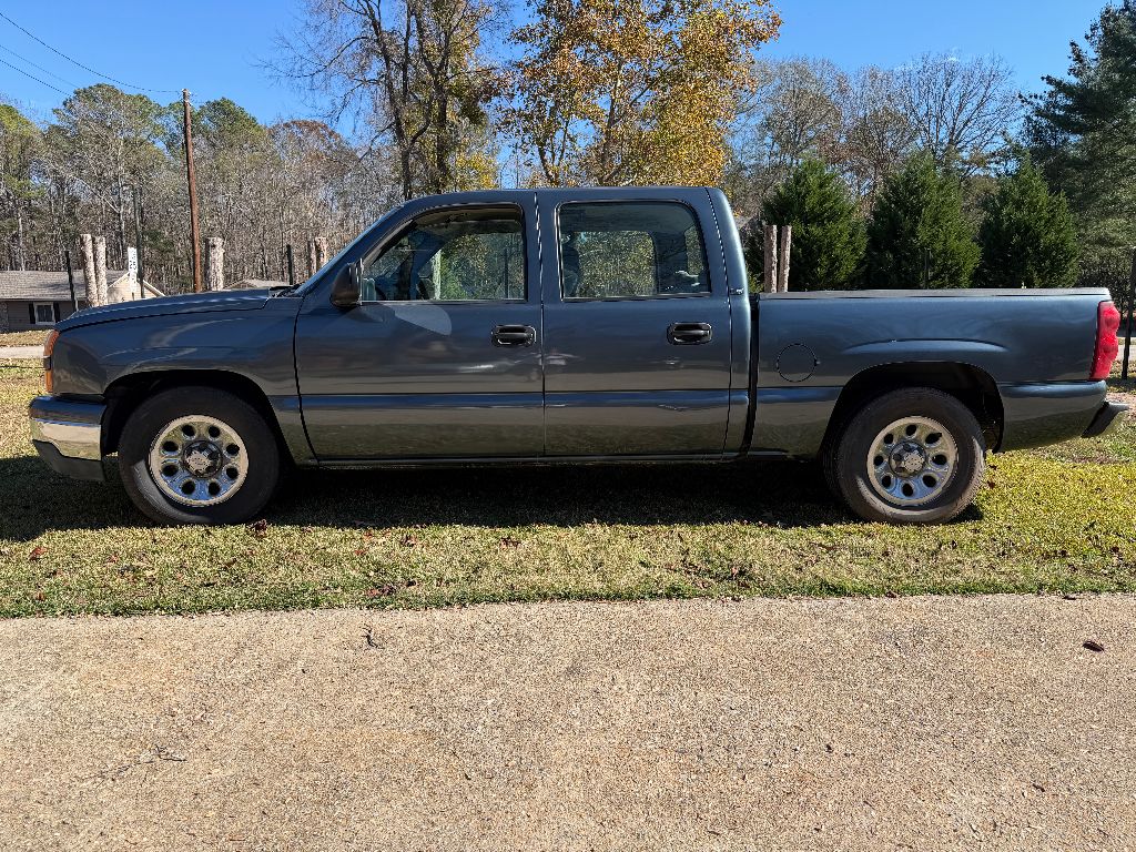 2007 Chevrolet Silverado - $11,500