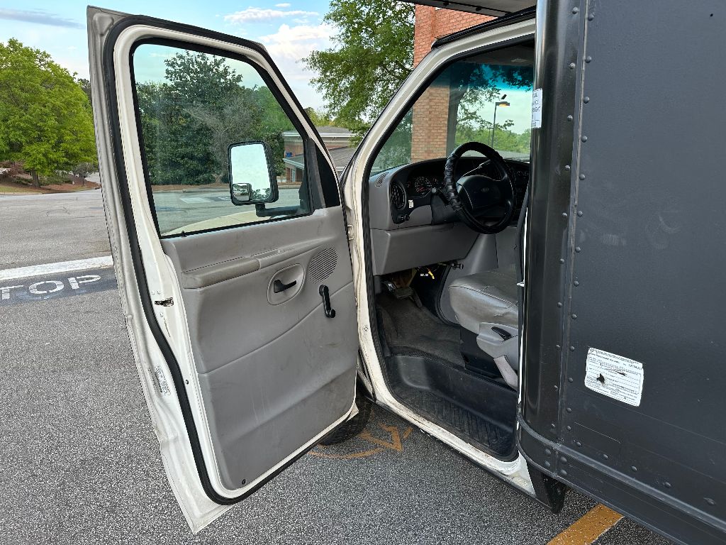 1997 Ford E-350 - $5,995
