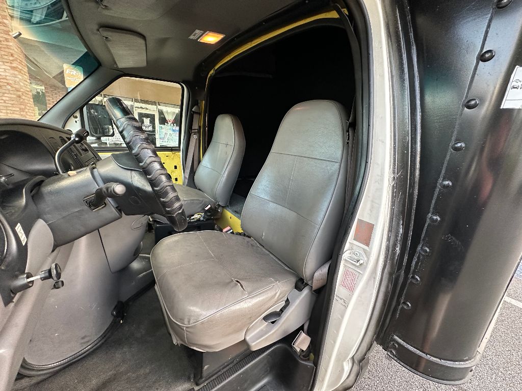 1997 Ford E-350 - $5,995