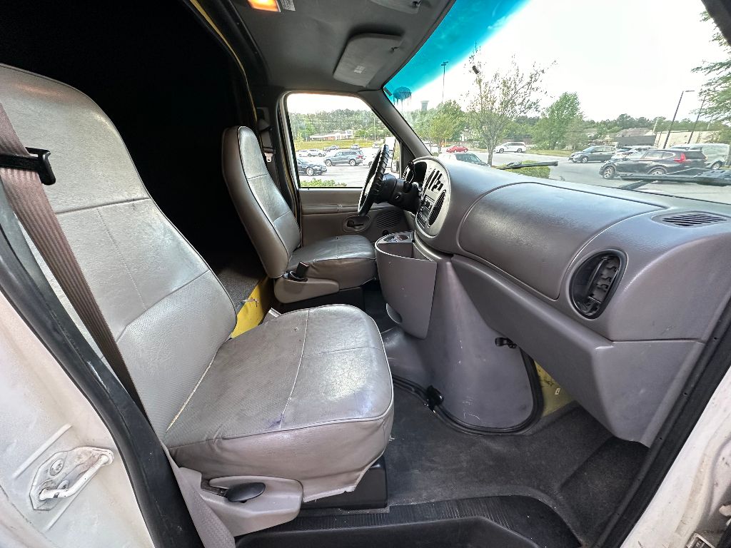 1997 Ford E-350 - $5,995