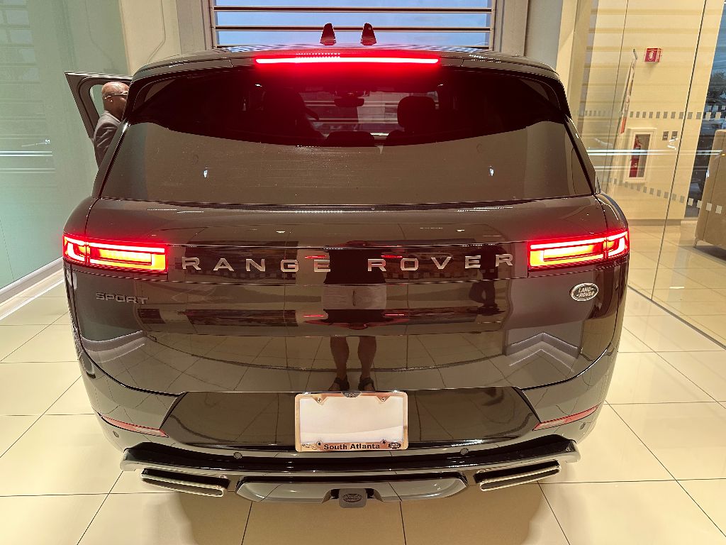 2023 Land Rover Range Rover Sport SE DYN photo