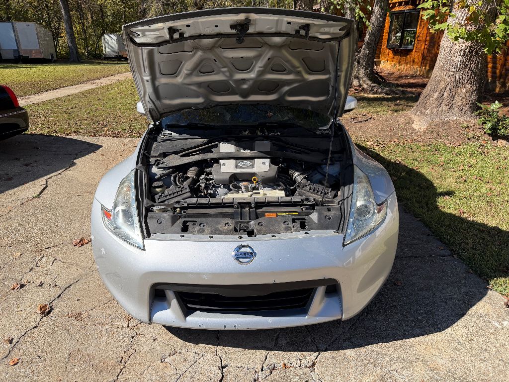 2010 Nissan 370Z - $12,500