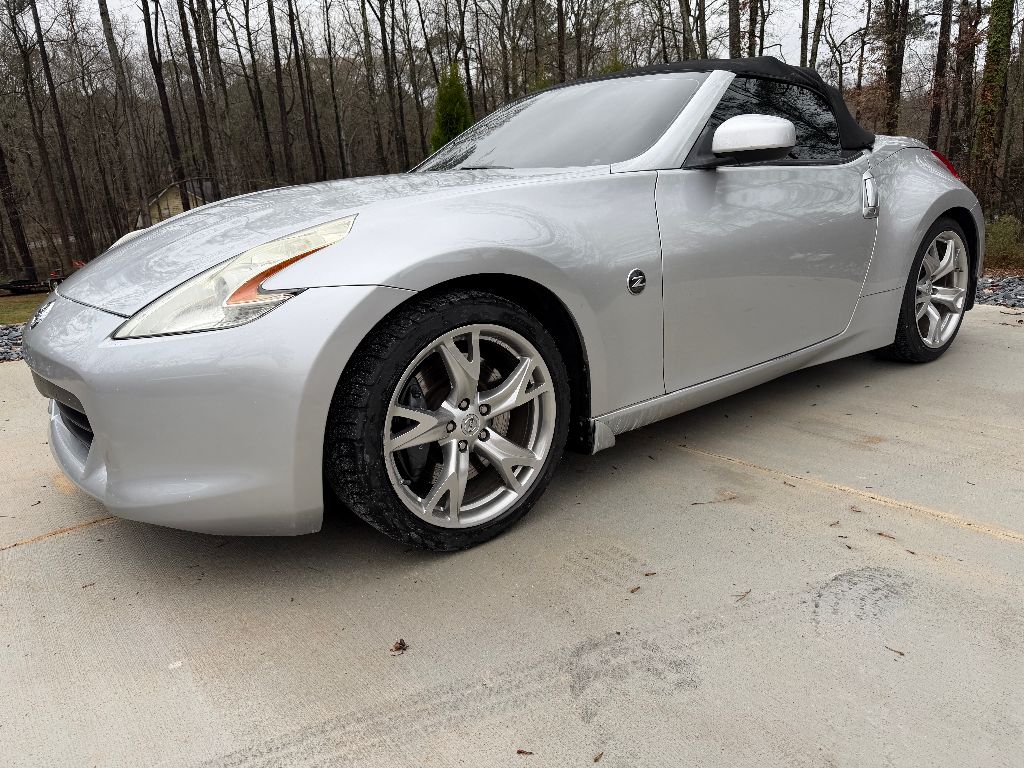 2010 Nissan 370Z - $12,500