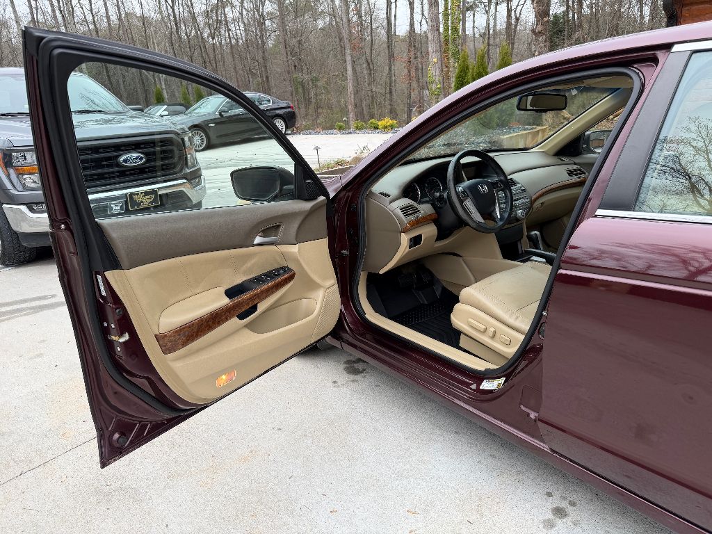 2010 Honda Accord - $9,995