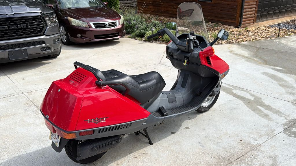 1998 Honda HELIX - $1,895