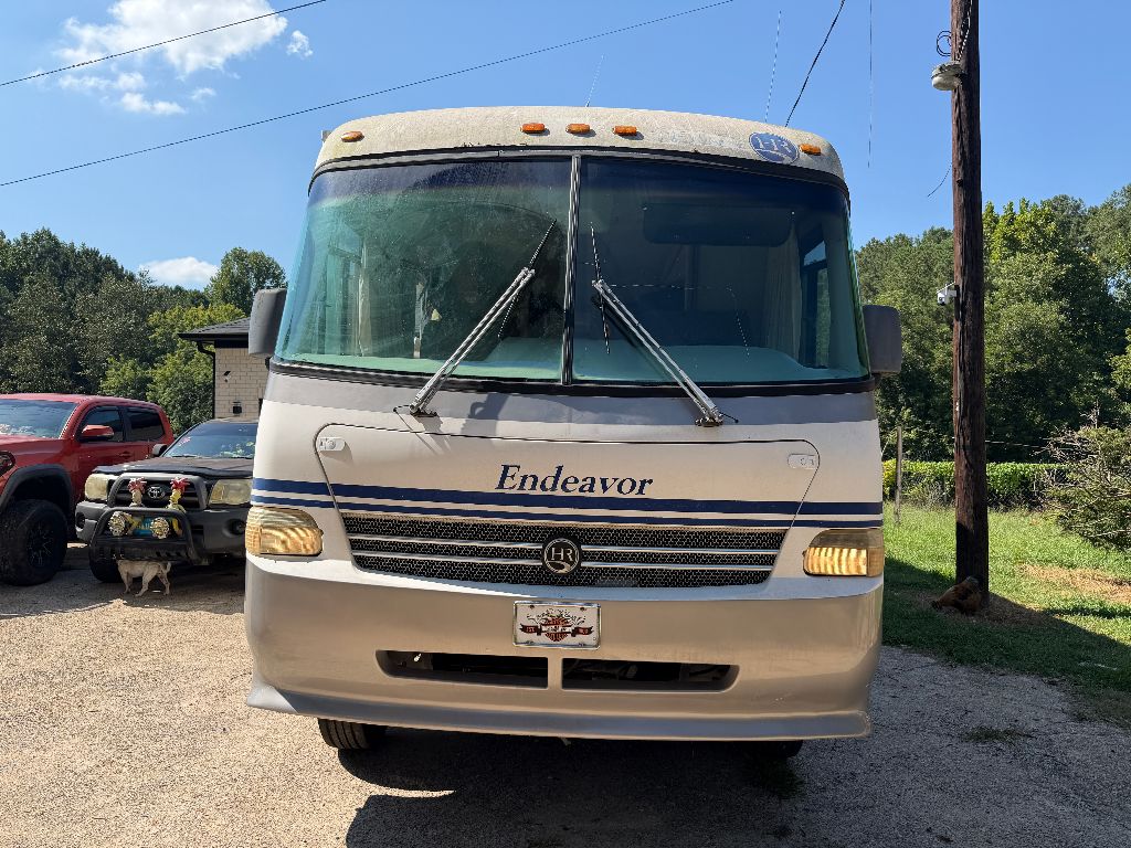 1999 Ford Motorhome Chassis - $8,995
