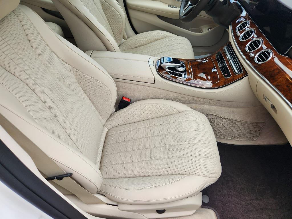 2019 Mercedes-Benz E 300 4matic photo