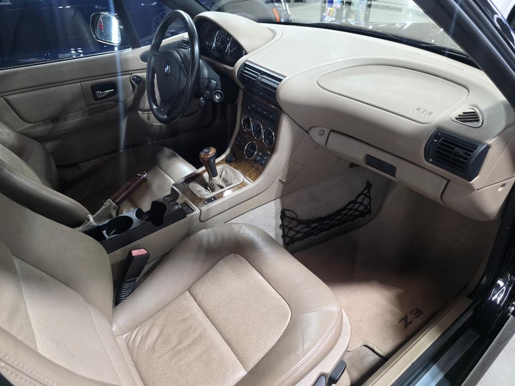 2000 BMW Z3 - $10,800