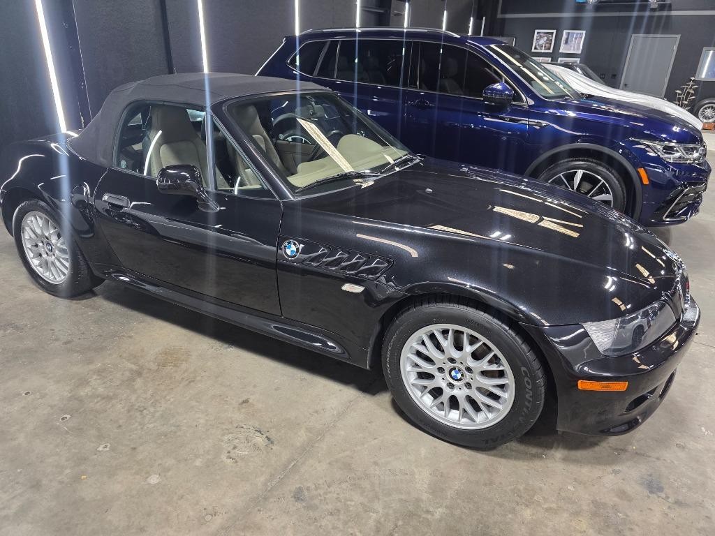 2000 BMW Z3 - $10,800