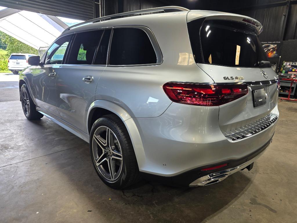 2025 Mercedes-Benz GLS - $79,500