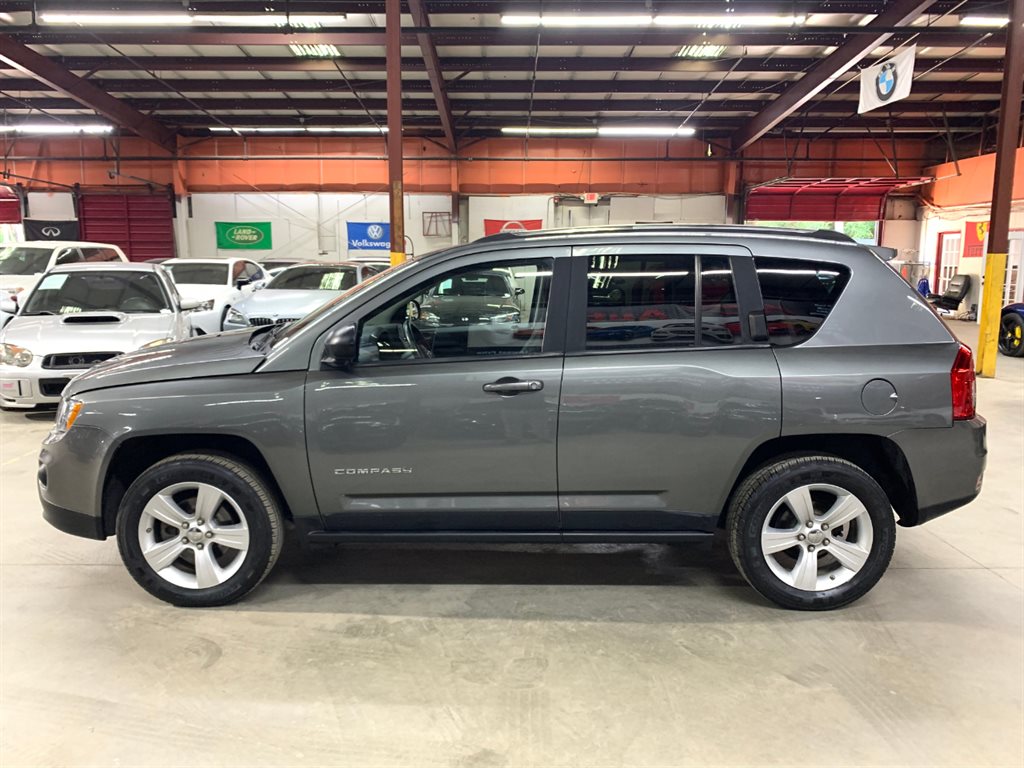 2012 Jeep Compass Latitude photo