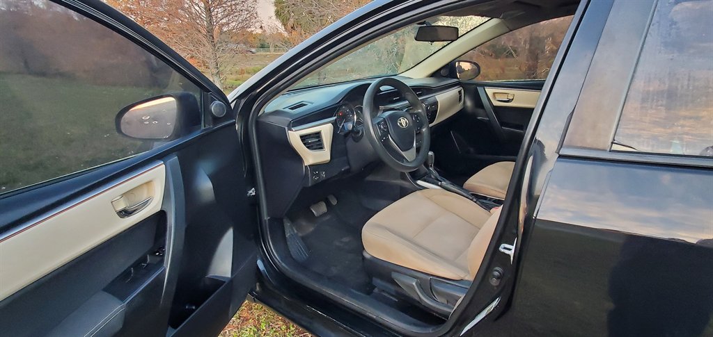 2014 Toyota Corolla - $6,000