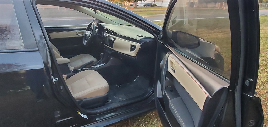 2014 Toyota Corolla - $6,000