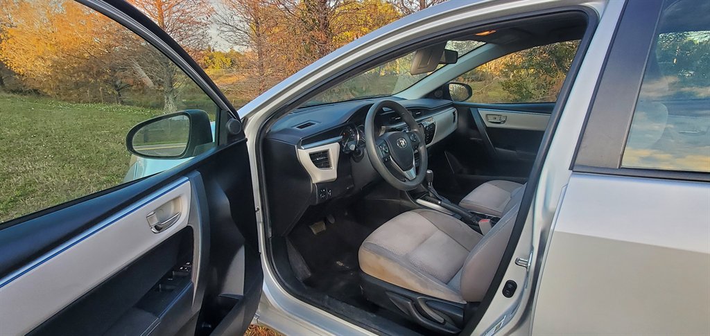2014 Toyota Corolla - $6,000