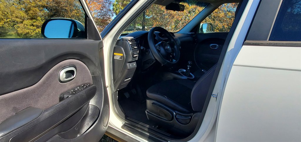 2015 Kia Soul - $6,000