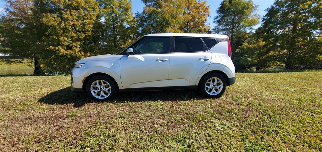 2021 Kia Soul - $9,000