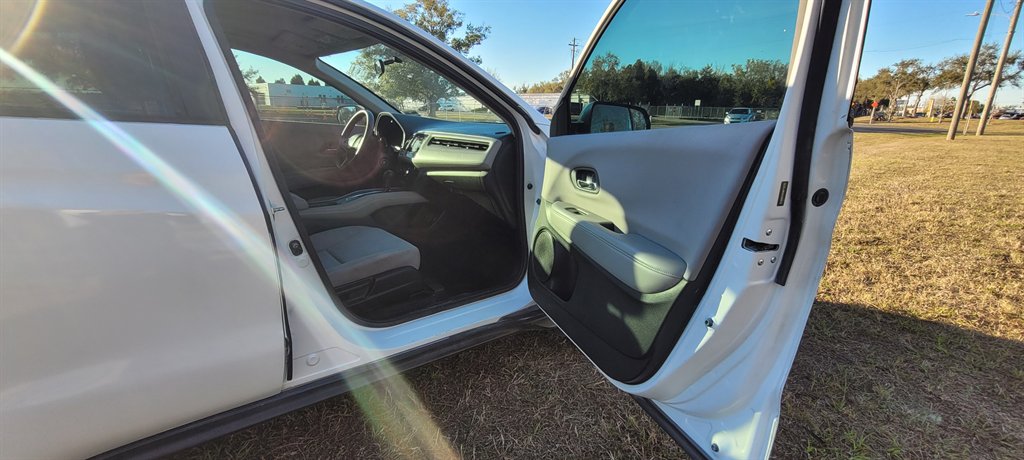 2016 Honda HR-V - $6,000
