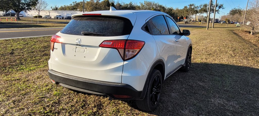 2016 Honda HR-V - $6,000
