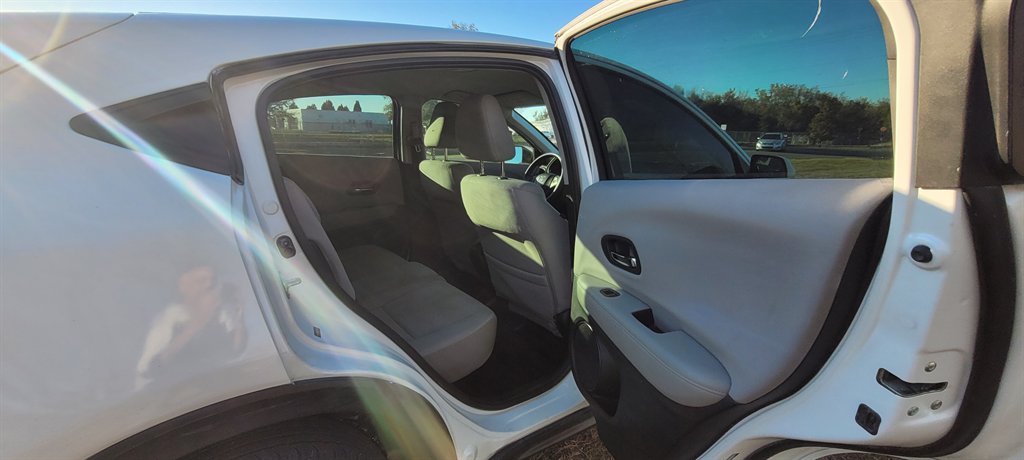 2016 Honda HR-V - $6,000