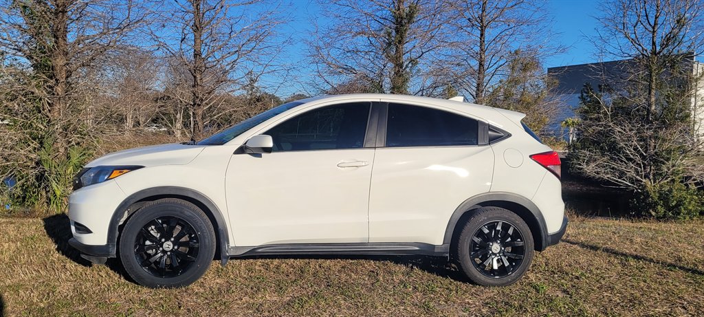 2016 Honda HR-V - $6,000