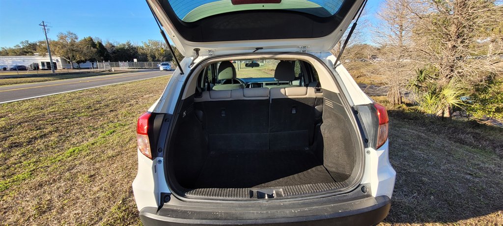 2016 Honda HR-V - $6,000